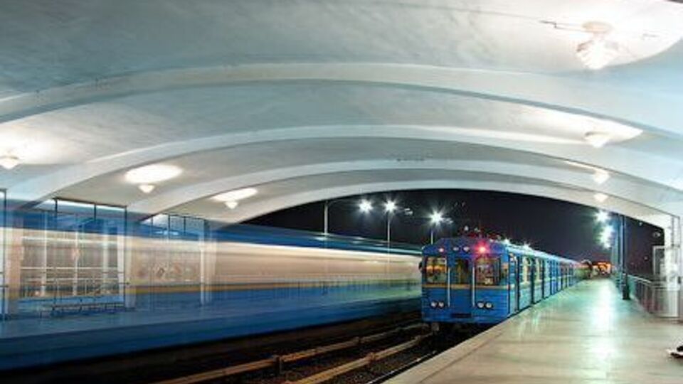 КП "Киевский метрополитен": О возобновлении движения в обычном режиме будет сразу сообщено