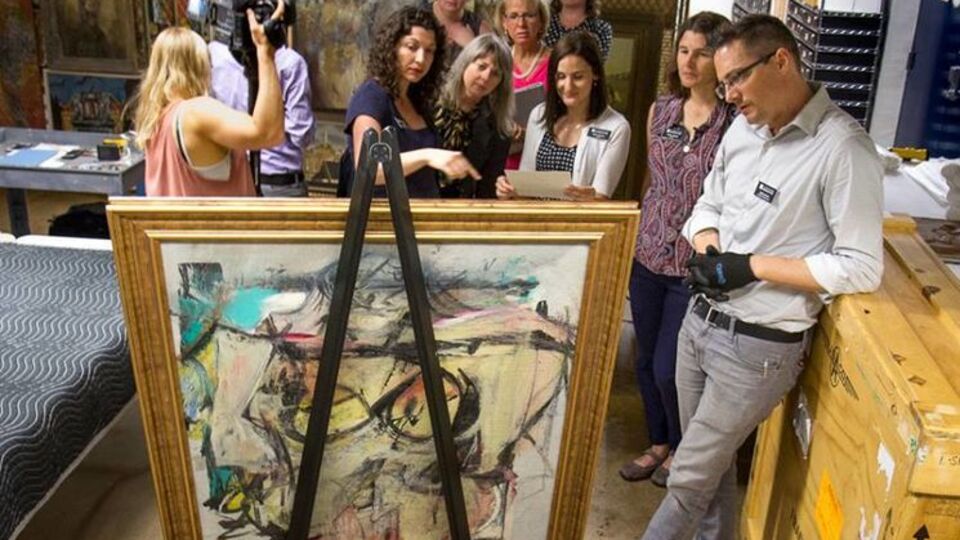 Картину Кунинга вернули в музей