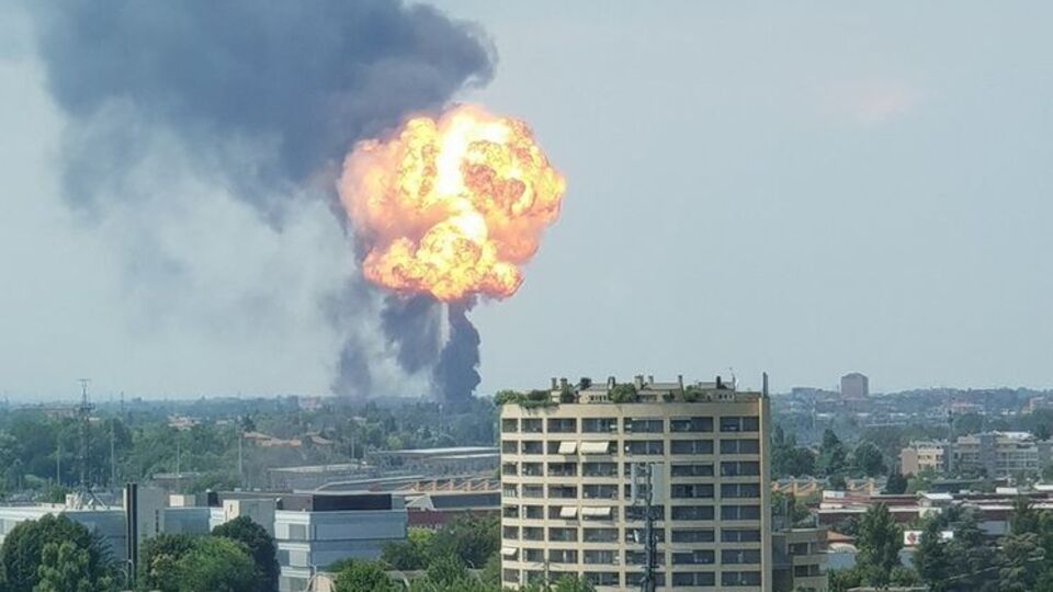 Вибух було видно з віддалених районів міста