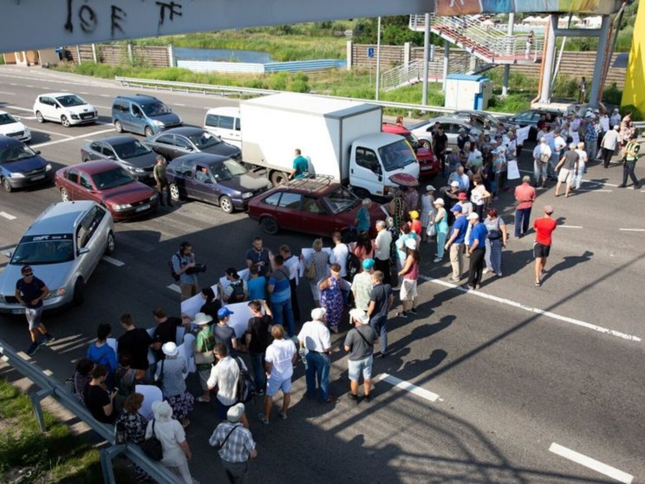 Жителі Підгірців 3 серпня перекрили Дніпровське шосе