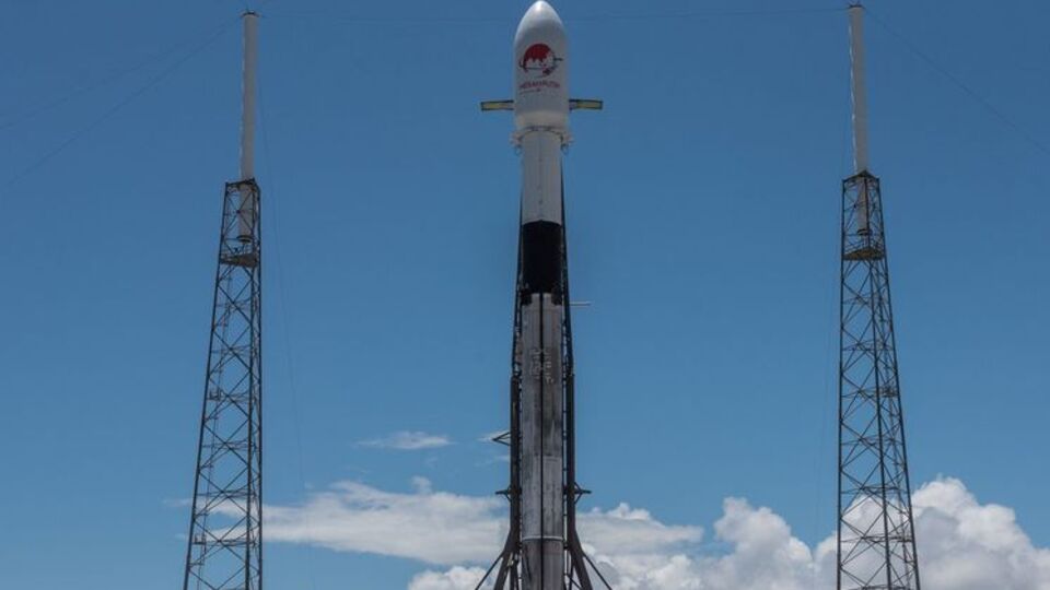 Falcon успішно вивела супутник на орбіту