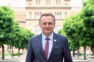 Садовий: Мешканцям Харкова чи Києва зручніше дістатись до Хургади чи Мальорки, ніж до термалів Берегового чи гірськолижних витягів Кострини