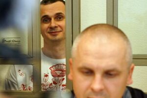 Сенцов і Дінзе на судовому засіданні