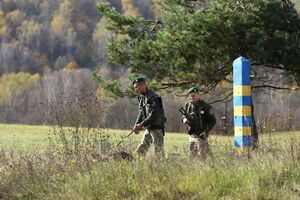 Прикордонники відстежували переміщення квадрокоптера і виявили місце приземлення