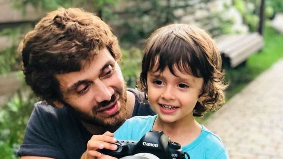 Ахмадов показал сына