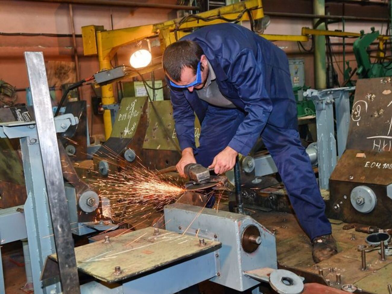 У разі успішного проходження тестових випробувань завод зможе розпочати серійний випуск корпусів бронетранспортерів