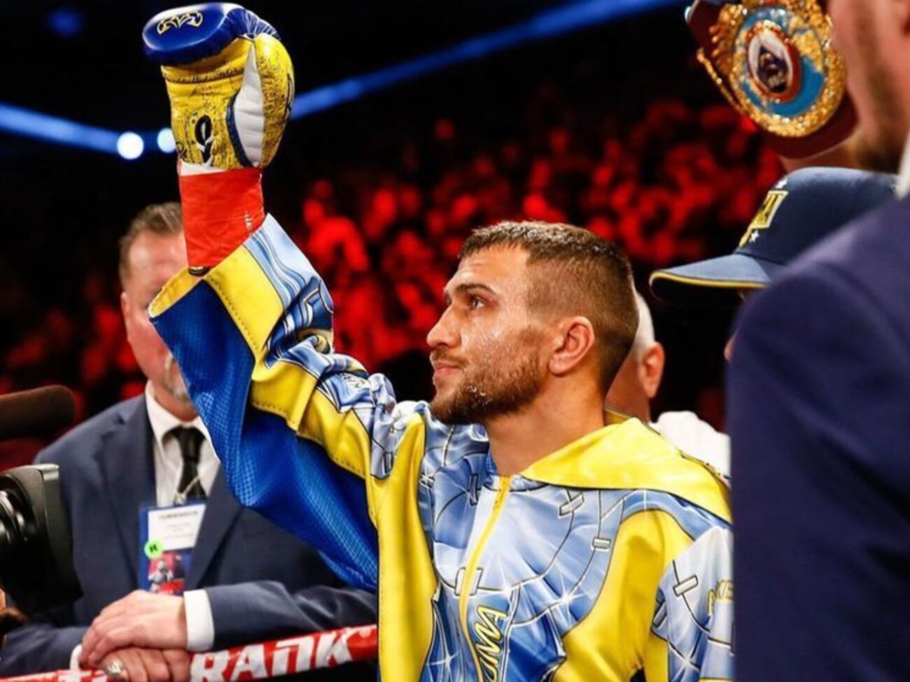 Ломаченко і далі очолює рейтинг