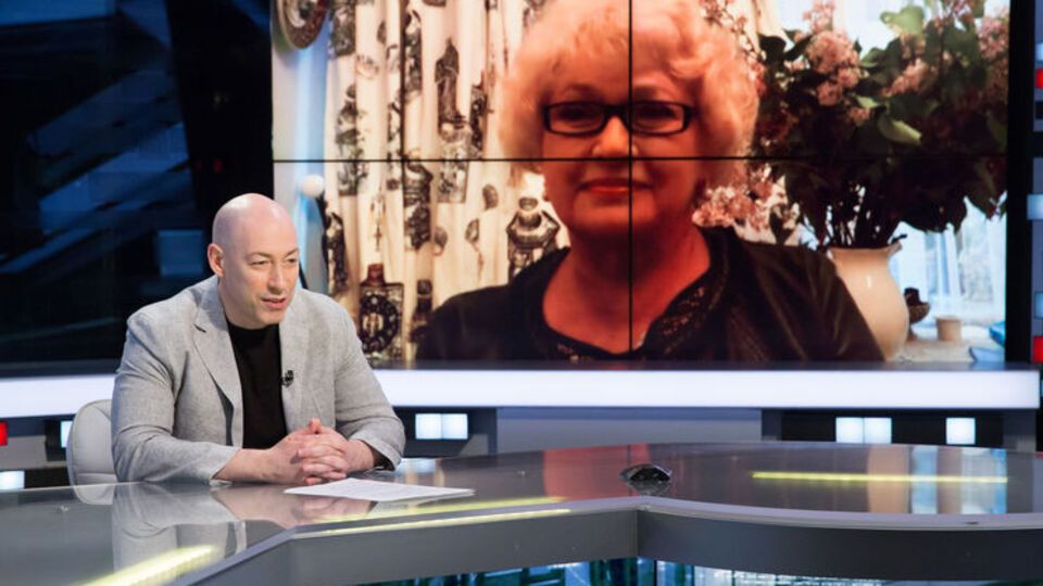 Нарусова сказала, что встреча ее дочери с Путиным перед выборами породила массу слухов о том, что Ксения якобы ходила договариваться