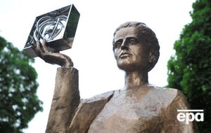 Кюри признали самой влиятельной женщиной в истории