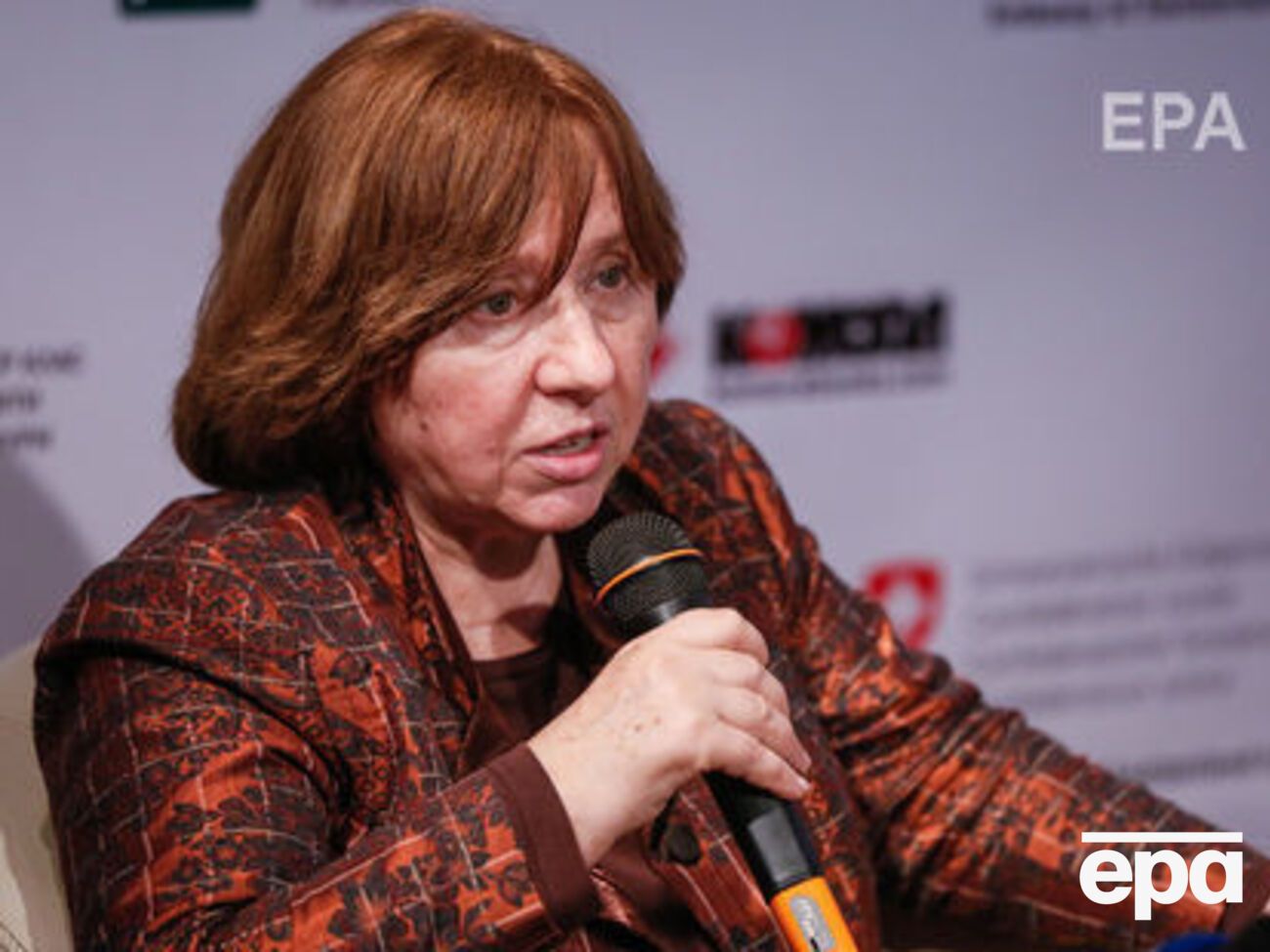 Портников: Алексієвич &ndash; людина, яка все своє життя бореться зі злом