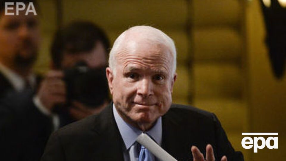 Маккейн призвал следить за введением санкций в действие