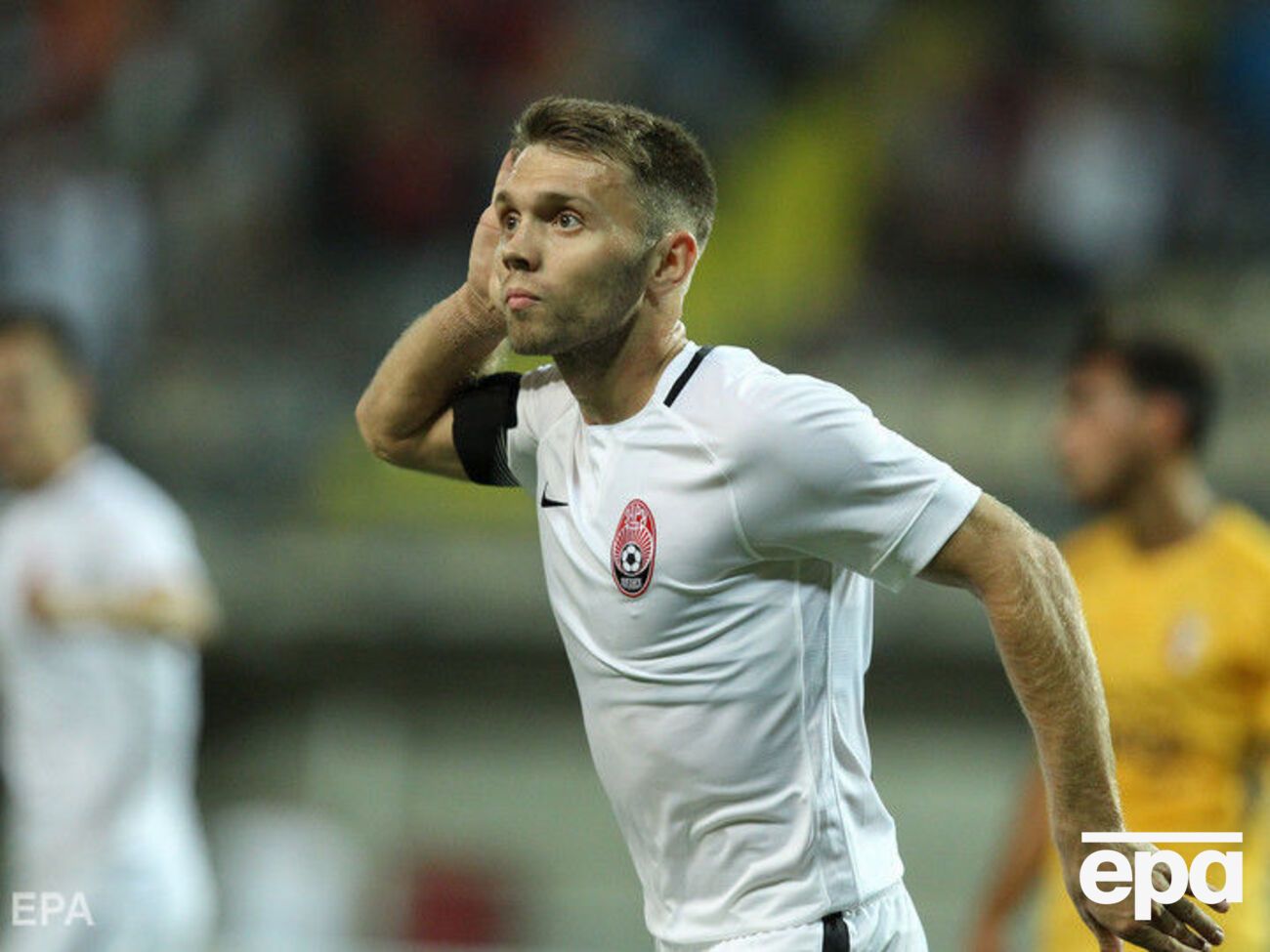 Караваев радуется взятию ворот "Браги"