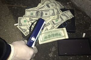 Депутат получил взятку от бизнесмена за оказание помощи в предоставлении земельного участка