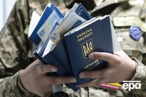 Із минулого року Україна дістала право безвізового в'їзду у 34 країни
