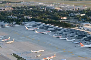 В Борисполе есть пять терминалов: A, B, C, D и F