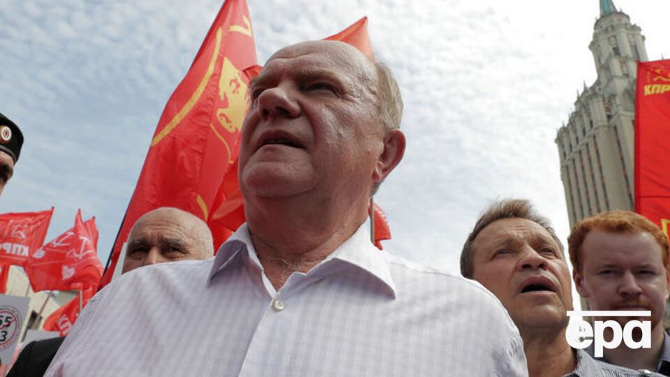Зюганов: Я закликав керівництво країни визнати "ДНР" і "ЛНР"