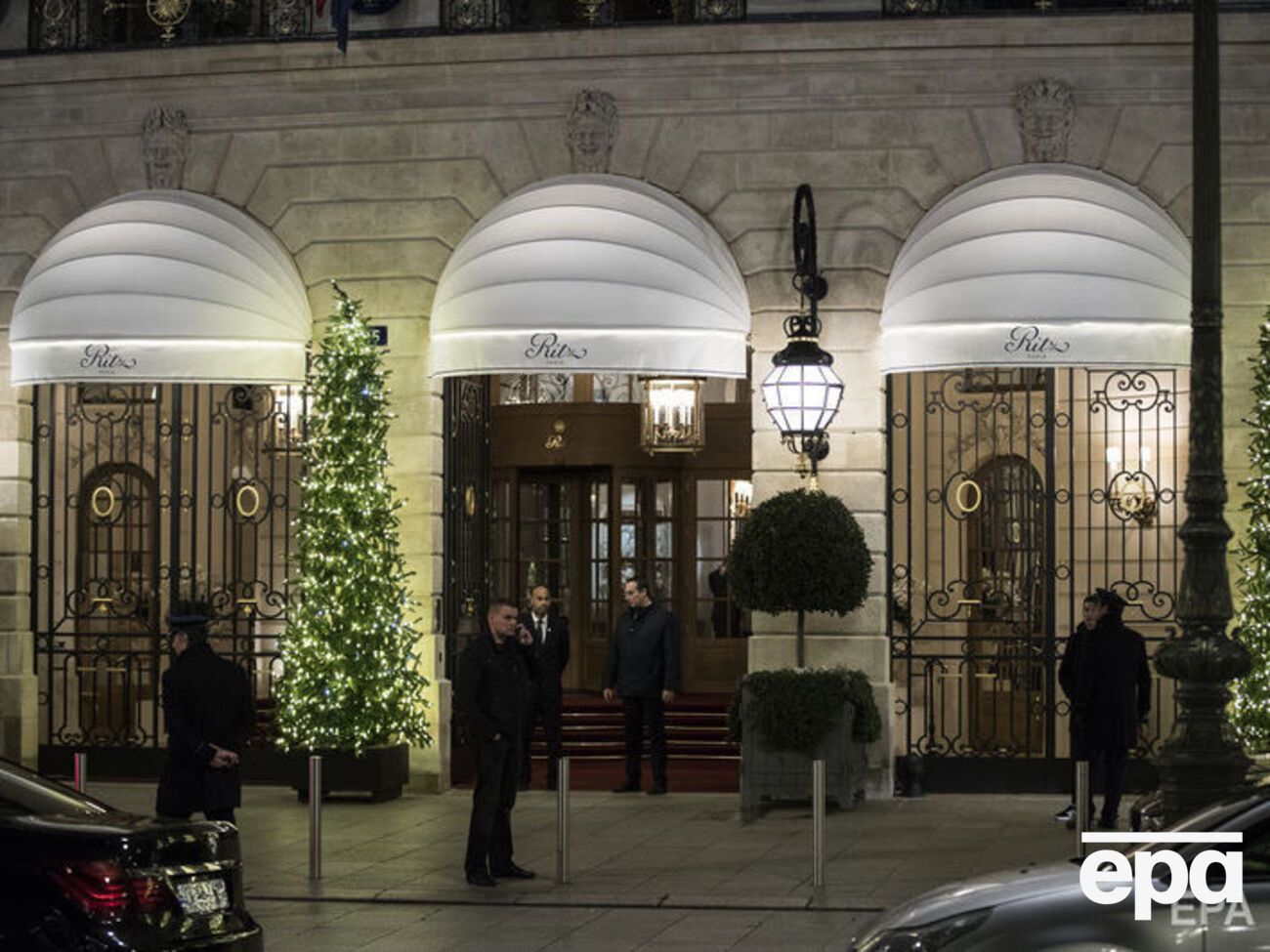 Полиция расследует инцидент в отеле Ritz