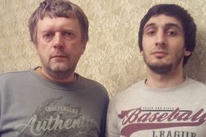 В "Комитете против пыток" сообщили, что впереди предстоит "огромнейшее дело" о пытках Хамхоева (справа)