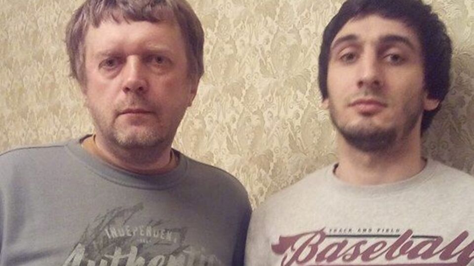 В "Комитете против пыток" сообщили, что впереди предстоит "огромнейшее дело" о пытках Хамхоева (справа)