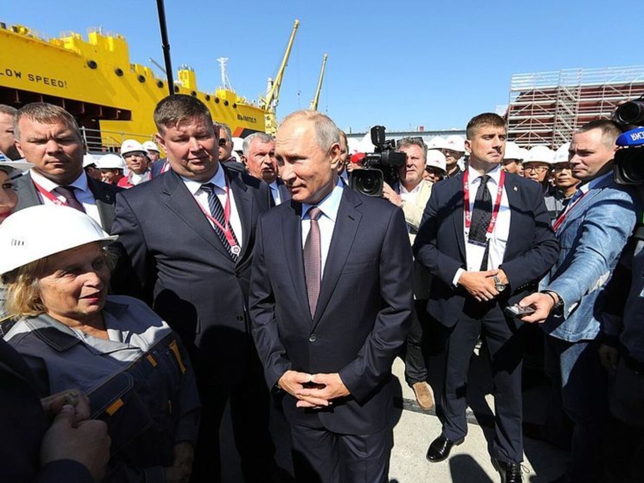 Путін поспілкувався із робітниками комплексу "Звезда" 11 вересня