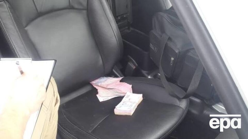 Правоохранители задержали подозреваемых 11 сентября во время получения второй части неправомерной выгоды в размере 88,5 тыс. грн