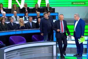 Норкин (справа) потребовал выключить микрофон украинскому эксперту