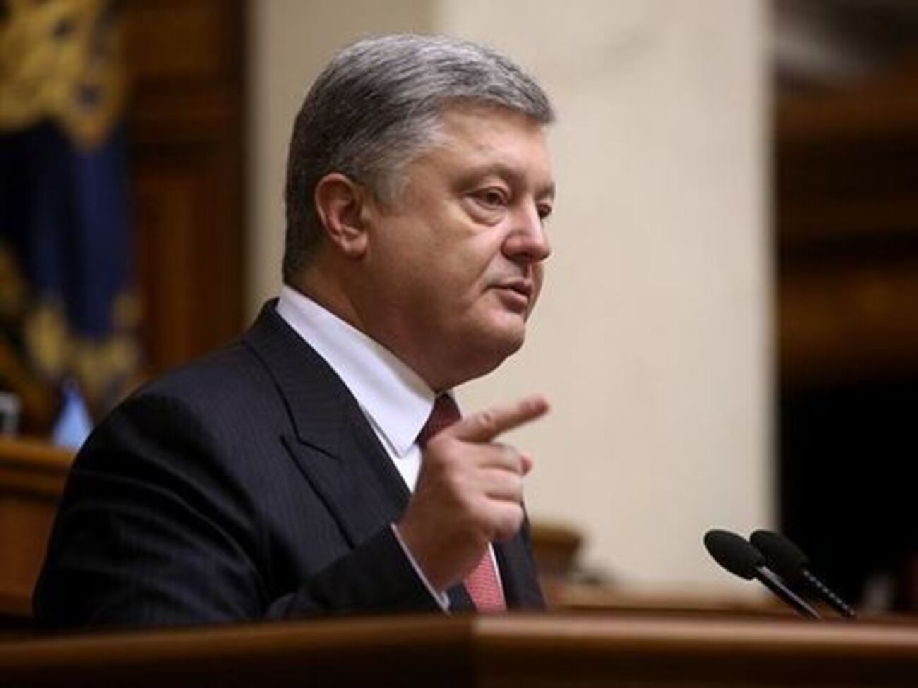 Порошенко: У Украины есть все: сырье, древесина, высокопрофессиональный персонал