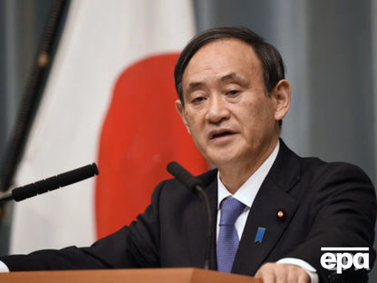 Суга заявил, что в Японии не будут комментировать предложение Путина