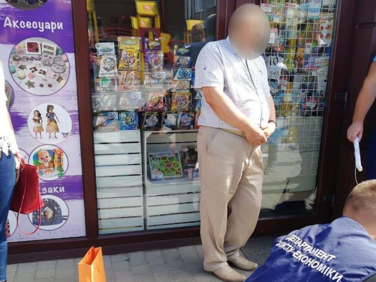 Чиновник, требовавший взятку, задержан