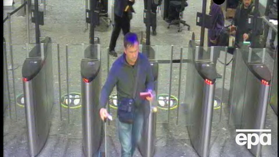 Великобритания выдала европейский ордер на арест Петрова