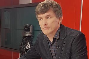 Украинский зритель в видеообращении Золотова без труда узнает нотки, которые слышал от Януковича с его знаменитыми "козлами, которые мешают нам жить"