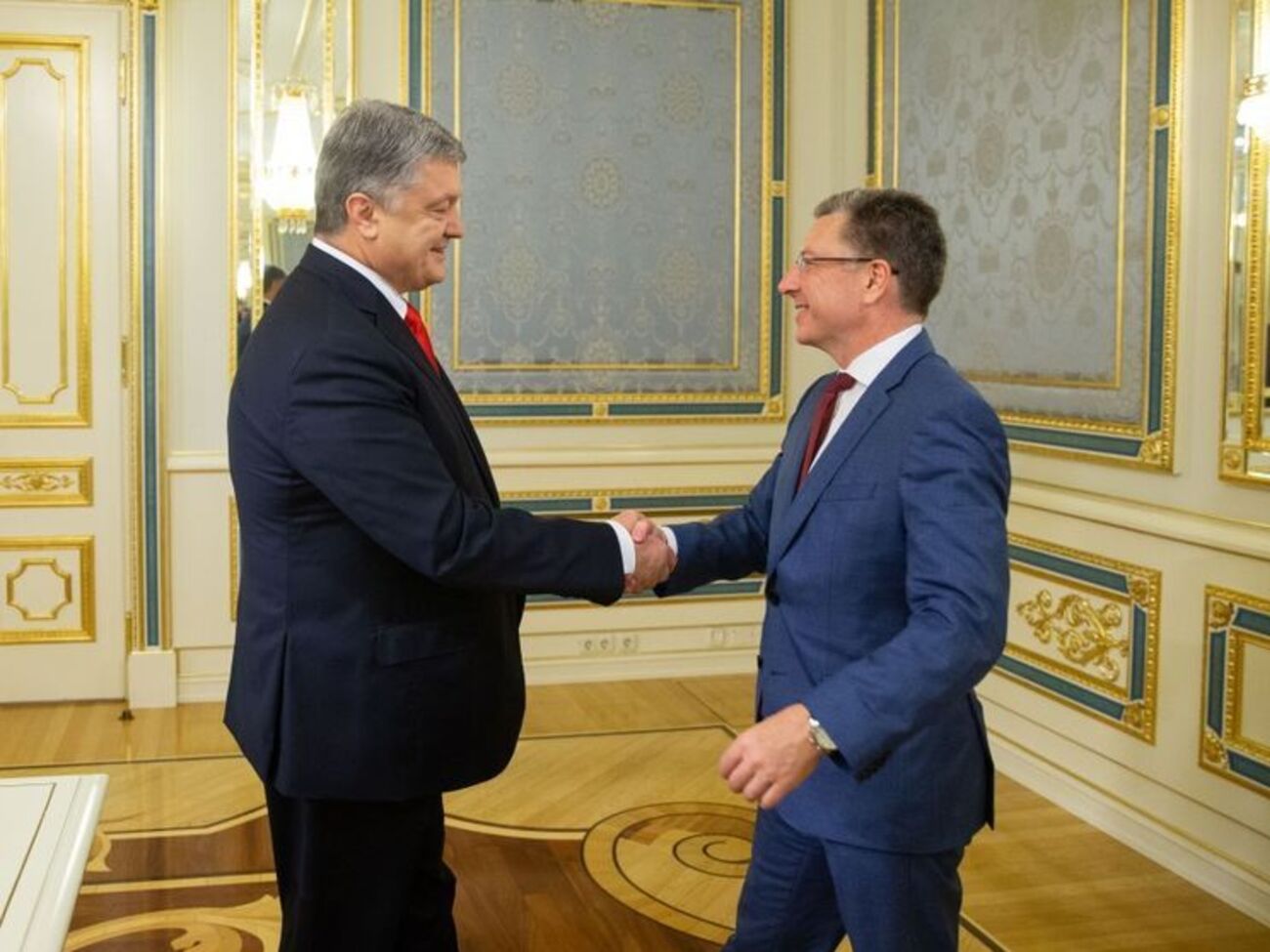 Порошенко подякував спецпредставнику США за зміцнення обороноздатності української армії