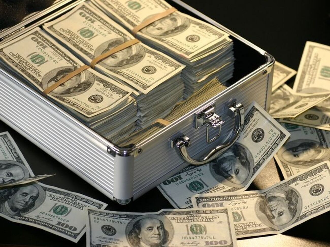 Одержувачів грантів визначатиме спеціальний комітет