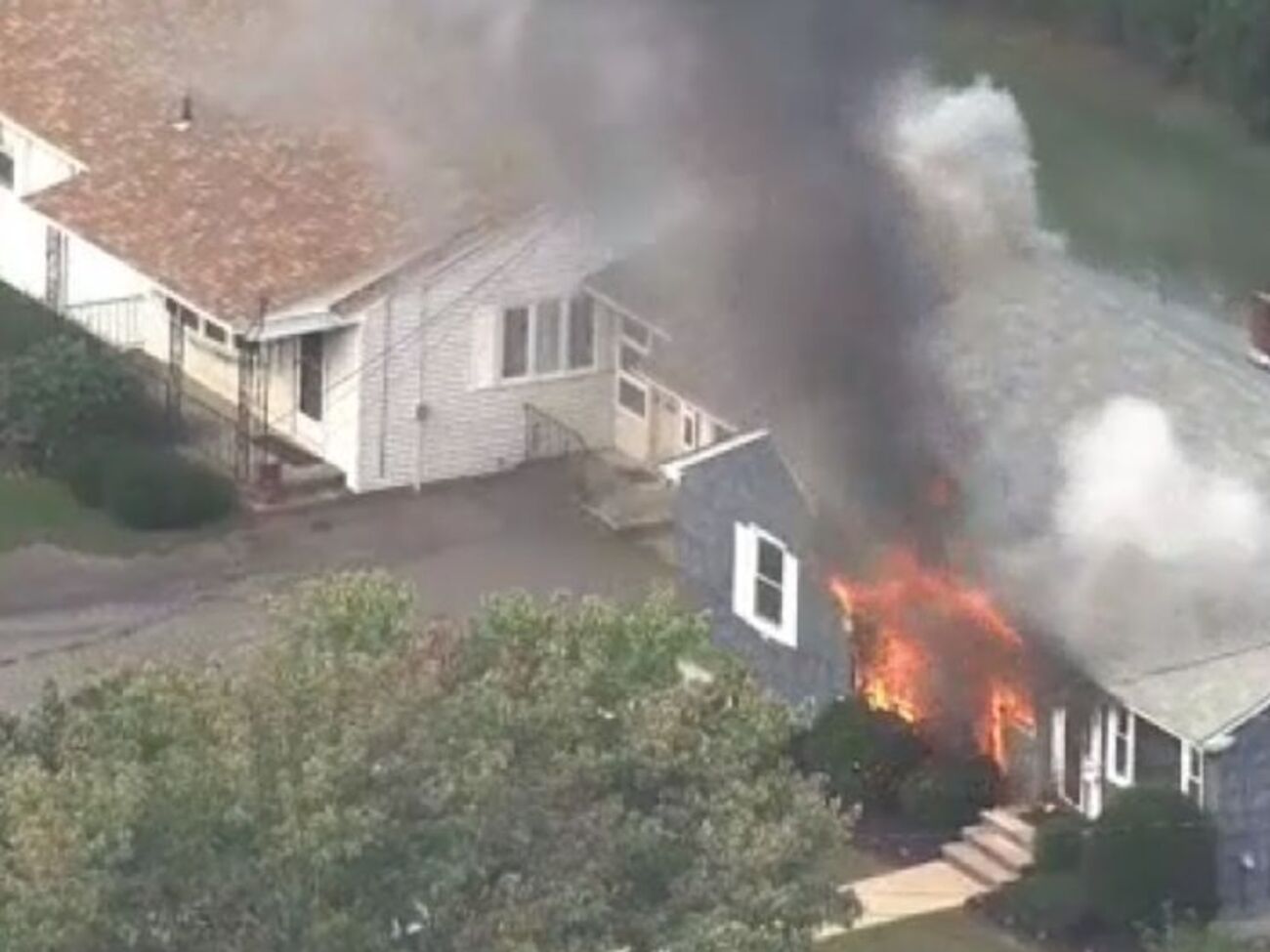 Пожары и взрывы зафиксированы по 39 адресам