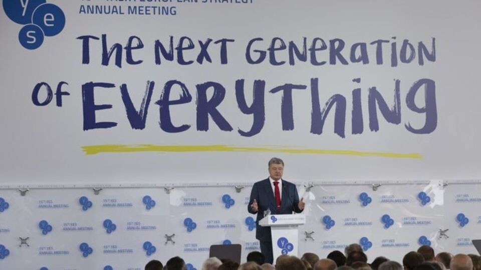 Порошенко утверждает, что дестабилизации финансовой ситуации в стране не будет