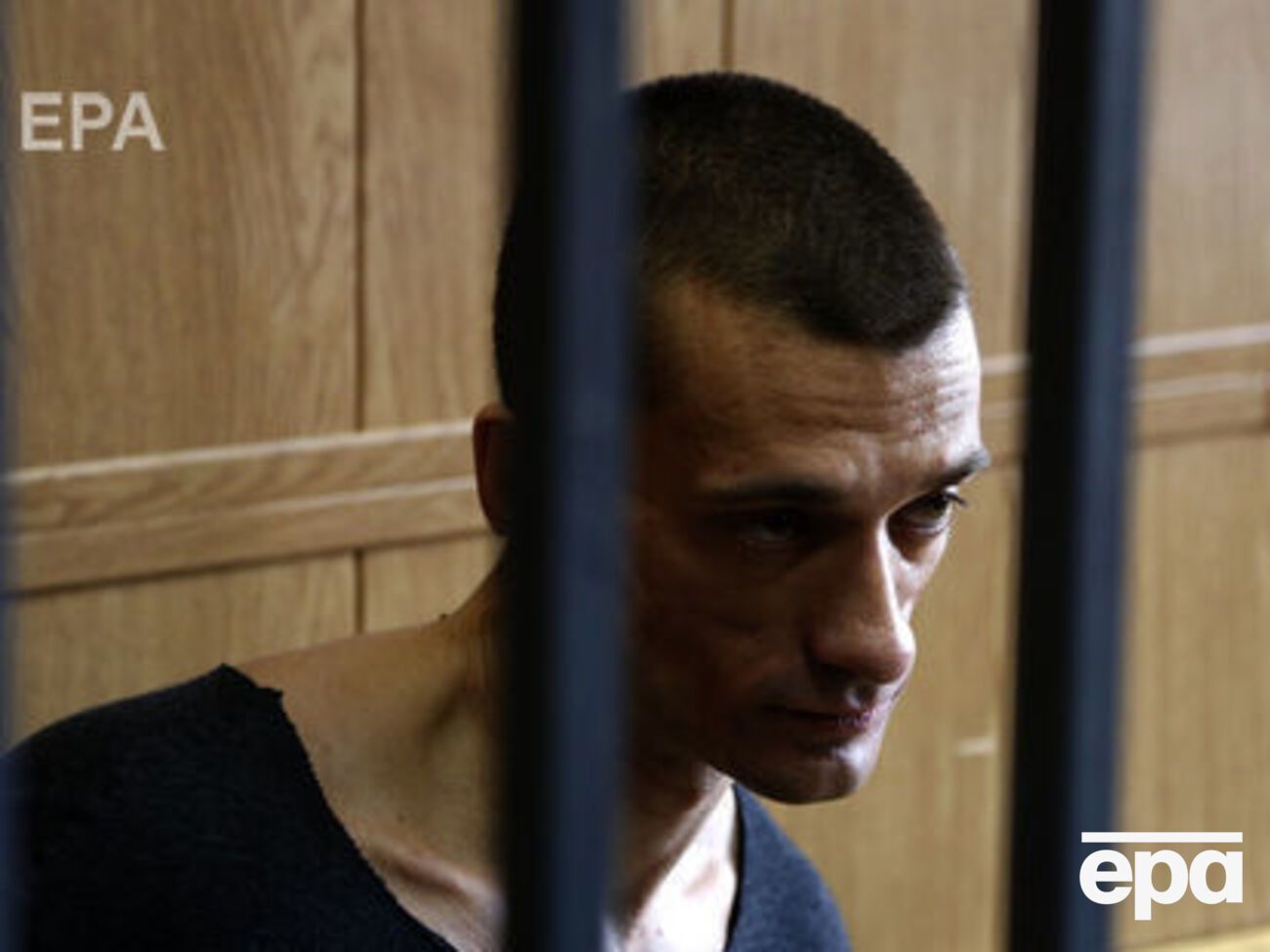 Павленський провів у в'язниці 11 місяців