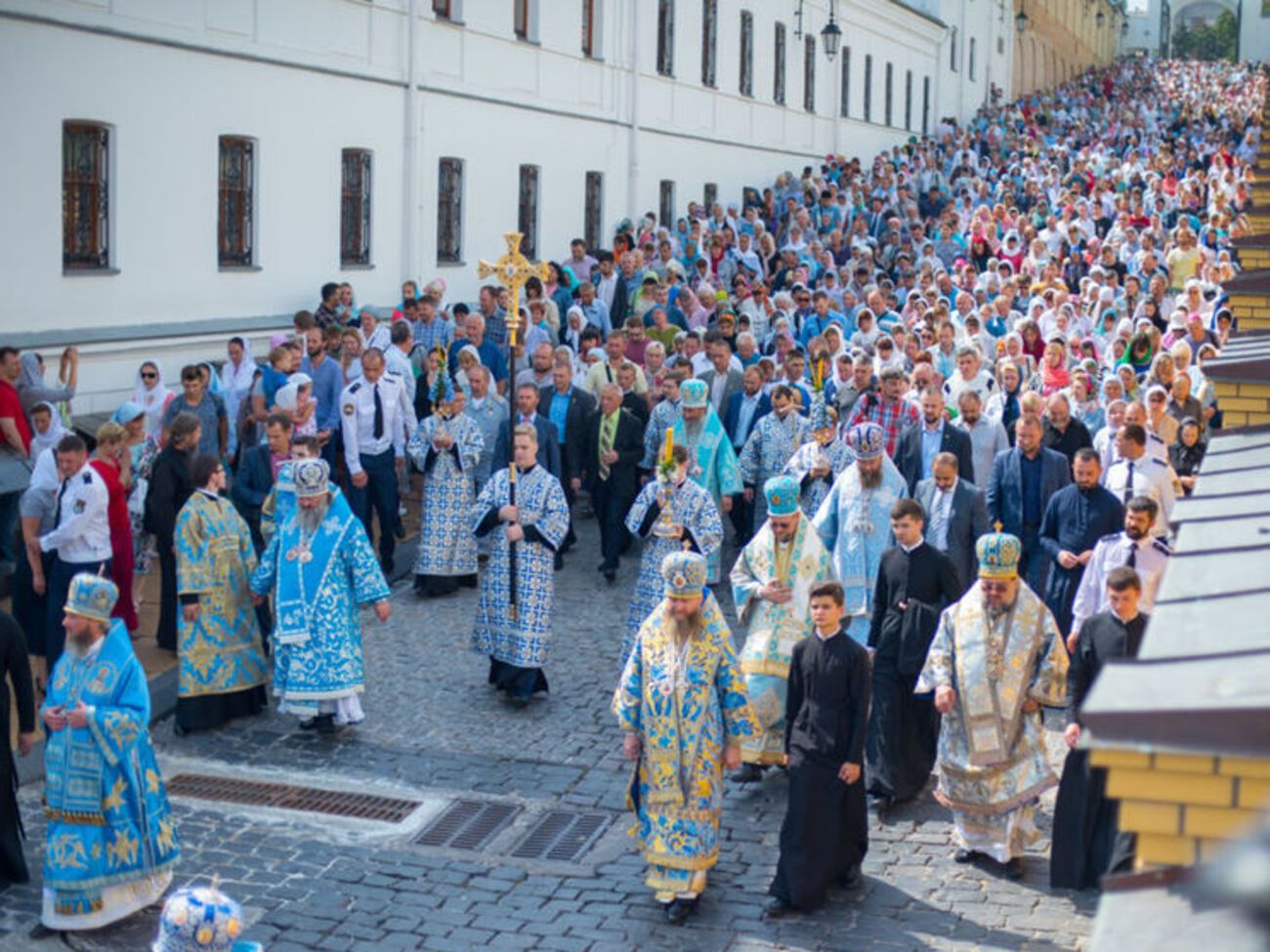 Православными считают себя 68,8% украинцев