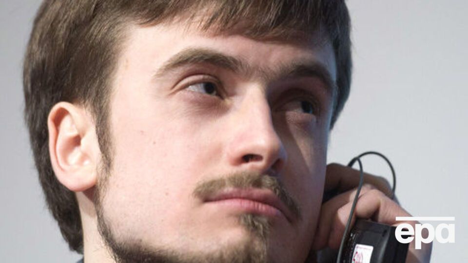 По данным СМИ, Верзилов лечился в больнице "Шарите" в Берлине