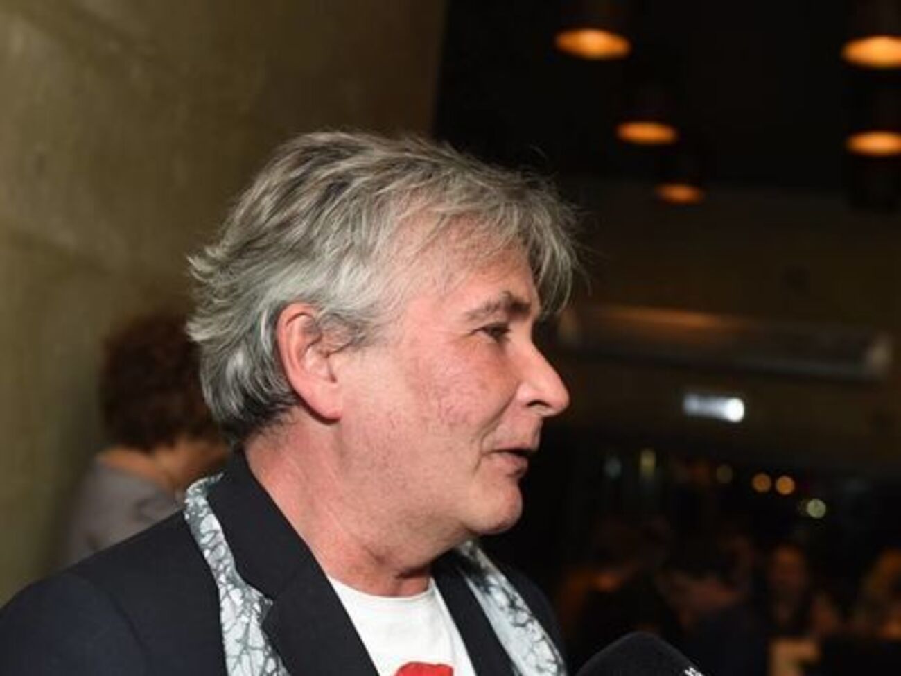 Орлуша: И чего вы, в самом деле, доклепались до людей? Спать вдвоем в одной постели лучше, чем водить бл...дей