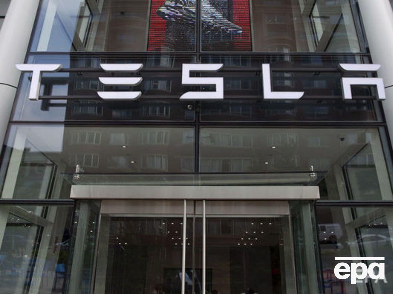 Маск хочет, чтобы отремонтированные автомобили Tesla были лучше, чем до аварии