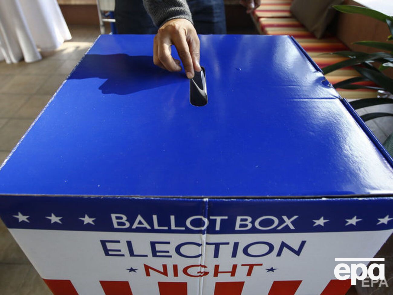 Проміжні вибори у США відбудуться 8 листопада