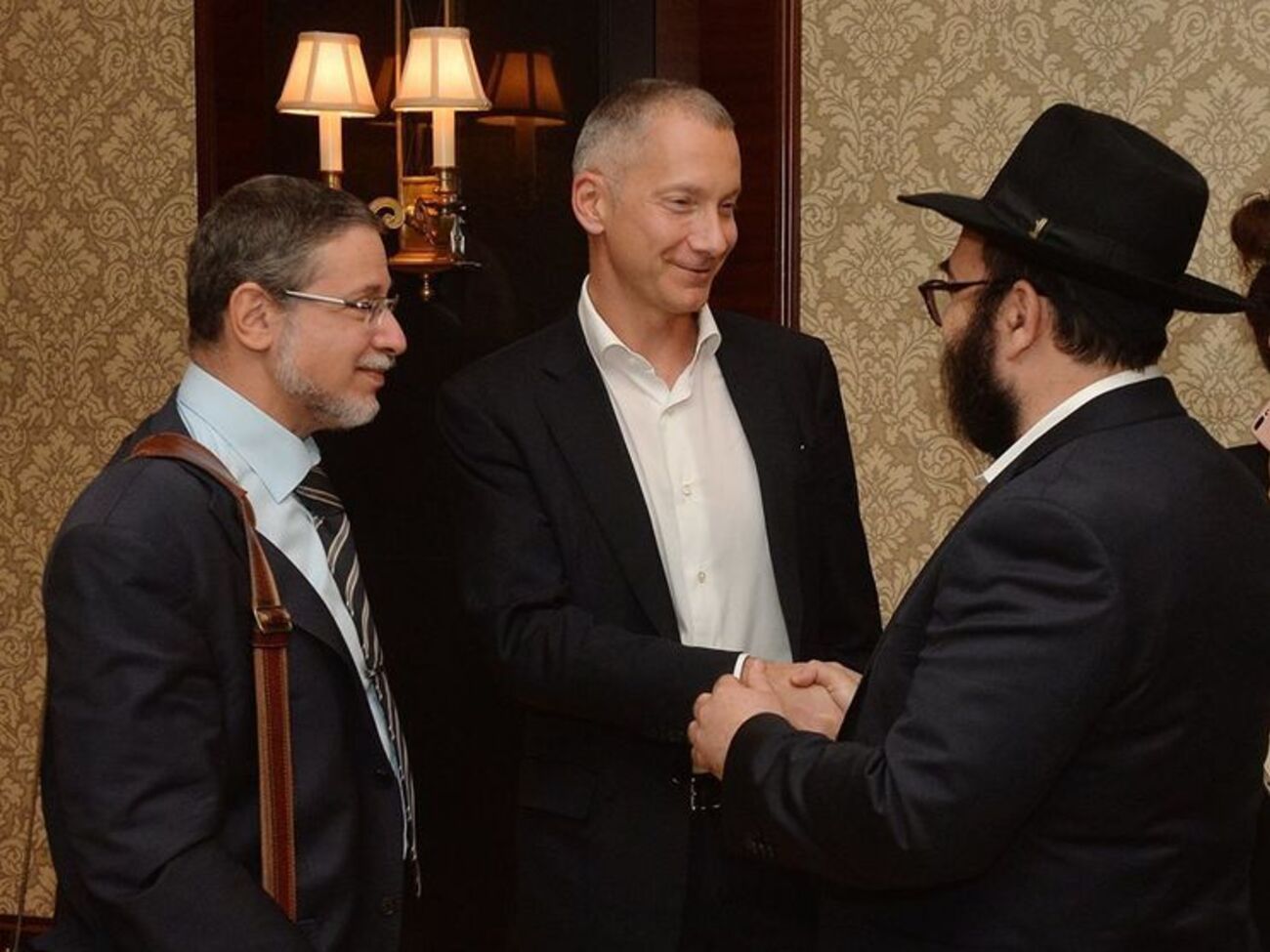 In addition to perpetuating the memory of the heroes, the project is intended to promote education of the young people, teach tolerance and strengthen ties between the world Jewish community and the Ukrainian people