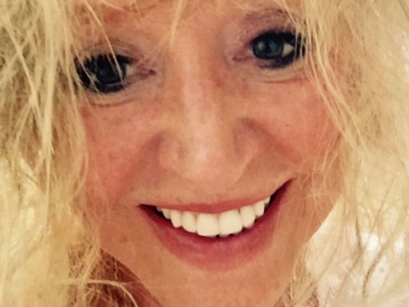 Пугачева кистью изобразила на бумаге свою дочь