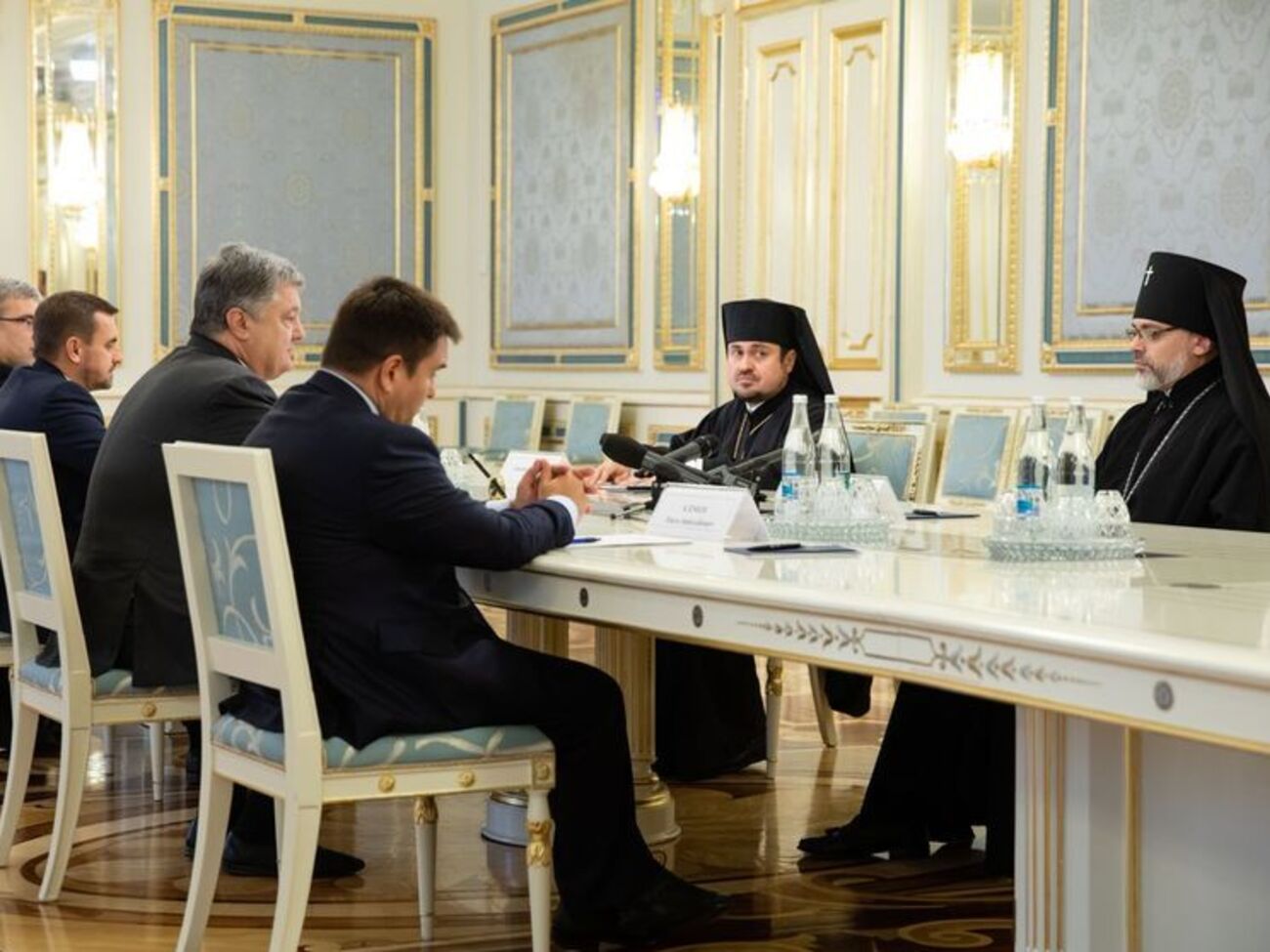 Порошенко встретился с экзархами