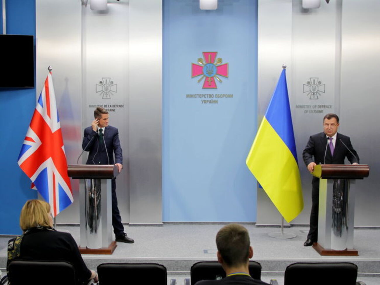 Полторак: России нужна причина, чтобы обострить ситуацию в Украине