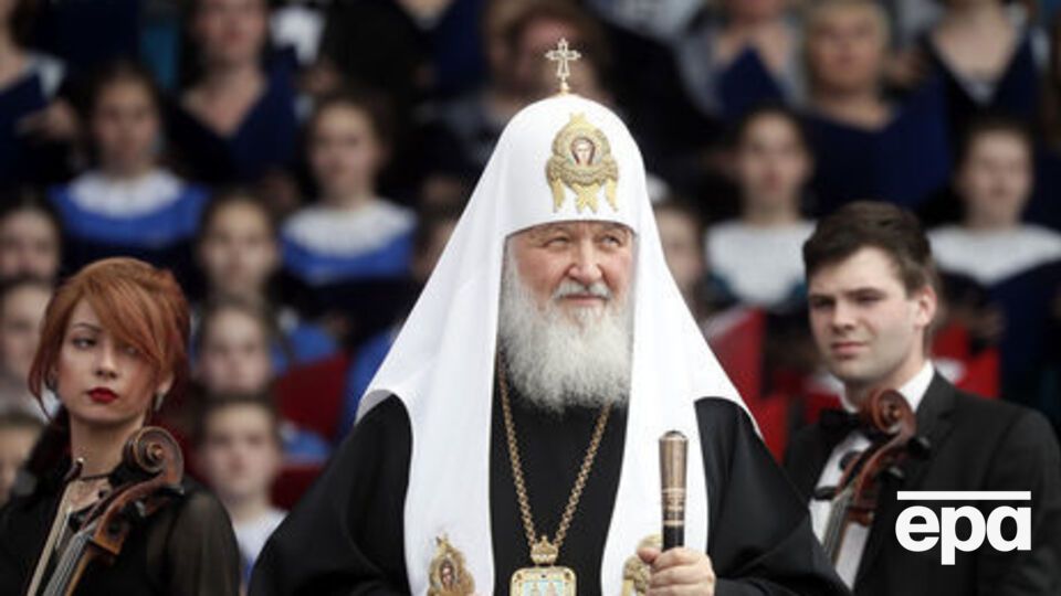 Глава РПЦ Кирило (на фото) діє за погодженням із російською державою, заявив патріарх Філарет