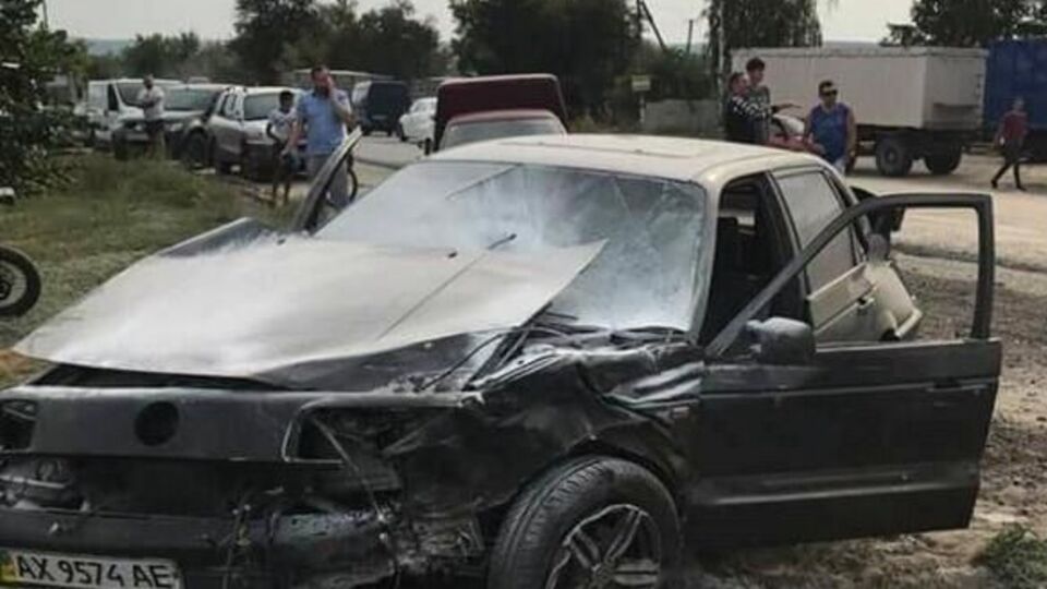 14 вересня водій в'їхав в автобусну зупинку у Васищеві