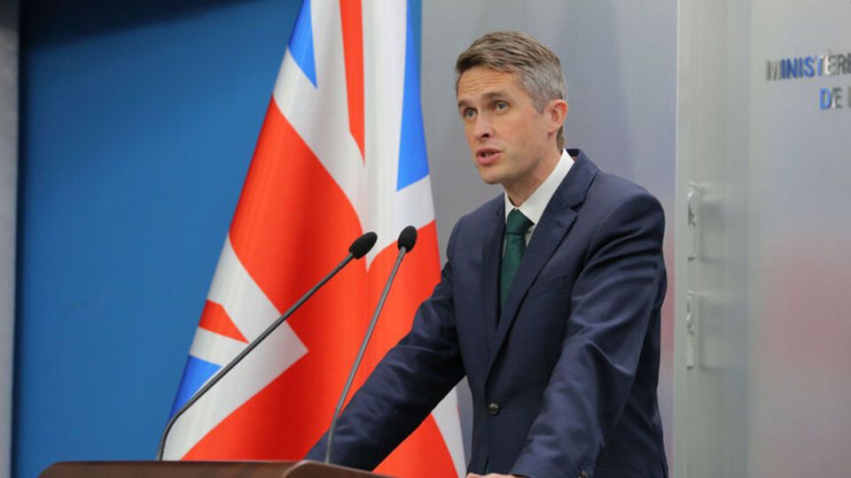 Гэвин Уильямсон впервые прибыл в Украину