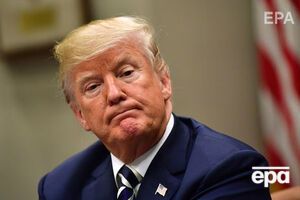 Трамп доручив розсекретити всі текстові повідомлення, які стосуються розслідування про втручання, написані екс-главою ФБР Джеймсом Комі