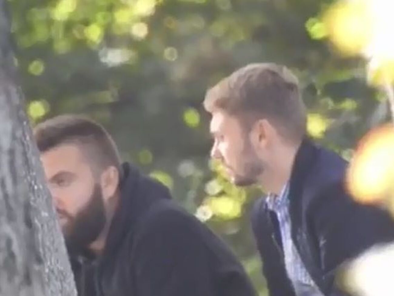 Селезнев (слева) и якобы сотрудник СБУ на очередной встрече